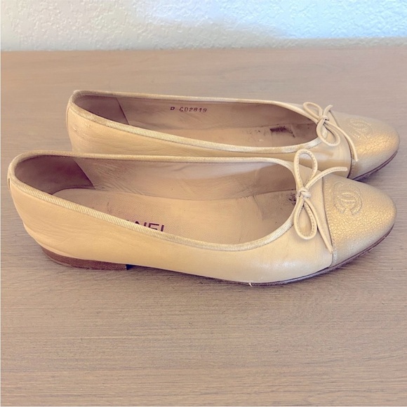 Chanel leather CC cap toe ballerina ballet flats 39 8 8.5 9 - Picture 7 of 7